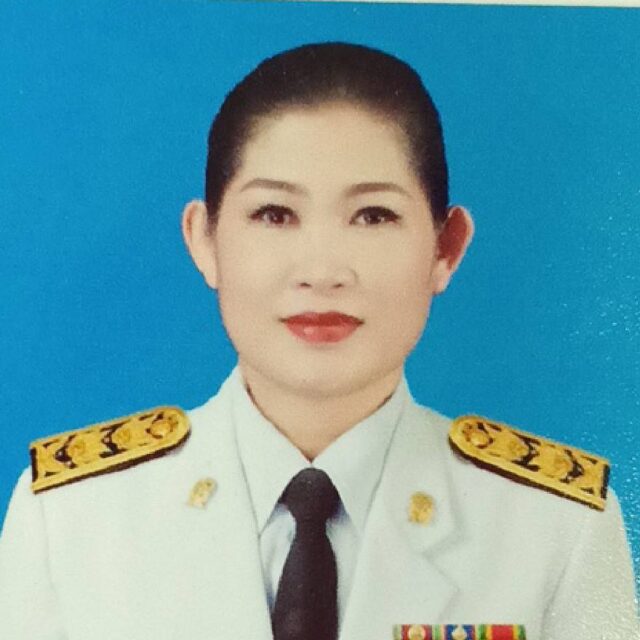 นางอังคณา สิริอนุศาสน์